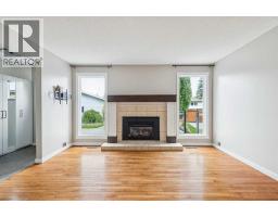 48 Woodglen Court Sw, Calgary, AB T2W4K3 Photo 19