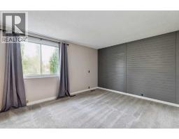48 Woodglen Court Sw, Calgary, AB T2W4K3 Photo 24