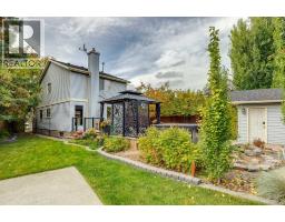 48 Woodglen Court Sw, Calgary, AB T2W4K3 Photo 34