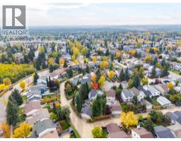 48 Woodglen Court Sw, Calgary, AB T2W4K3 Photo 41