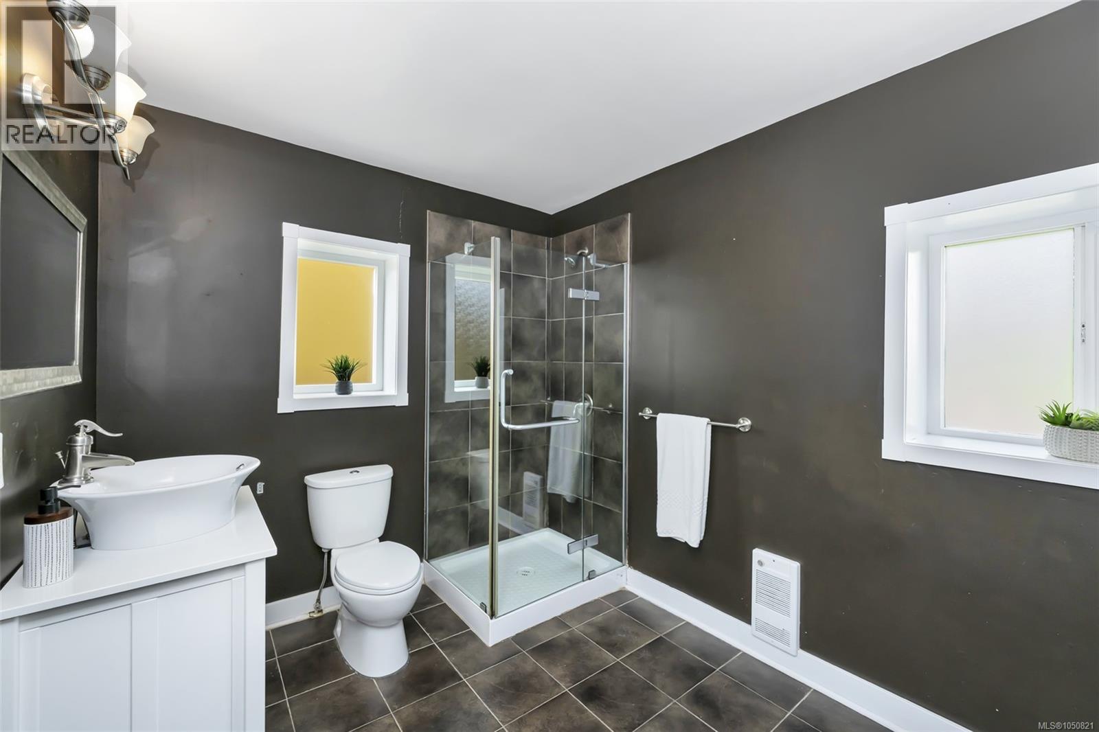  1622 Camosun Street, Victoria