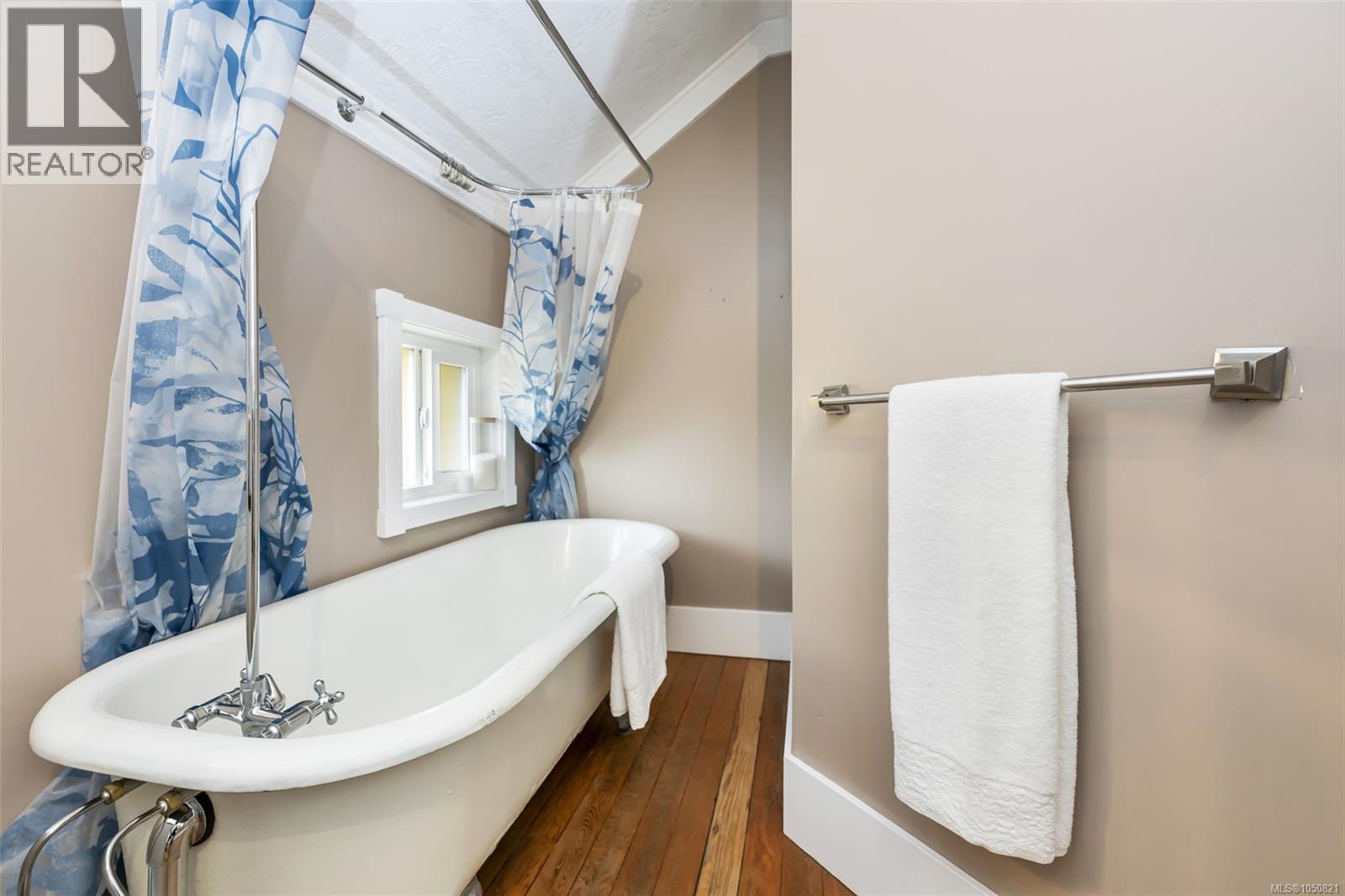  1622 Camosun Street, Victoria