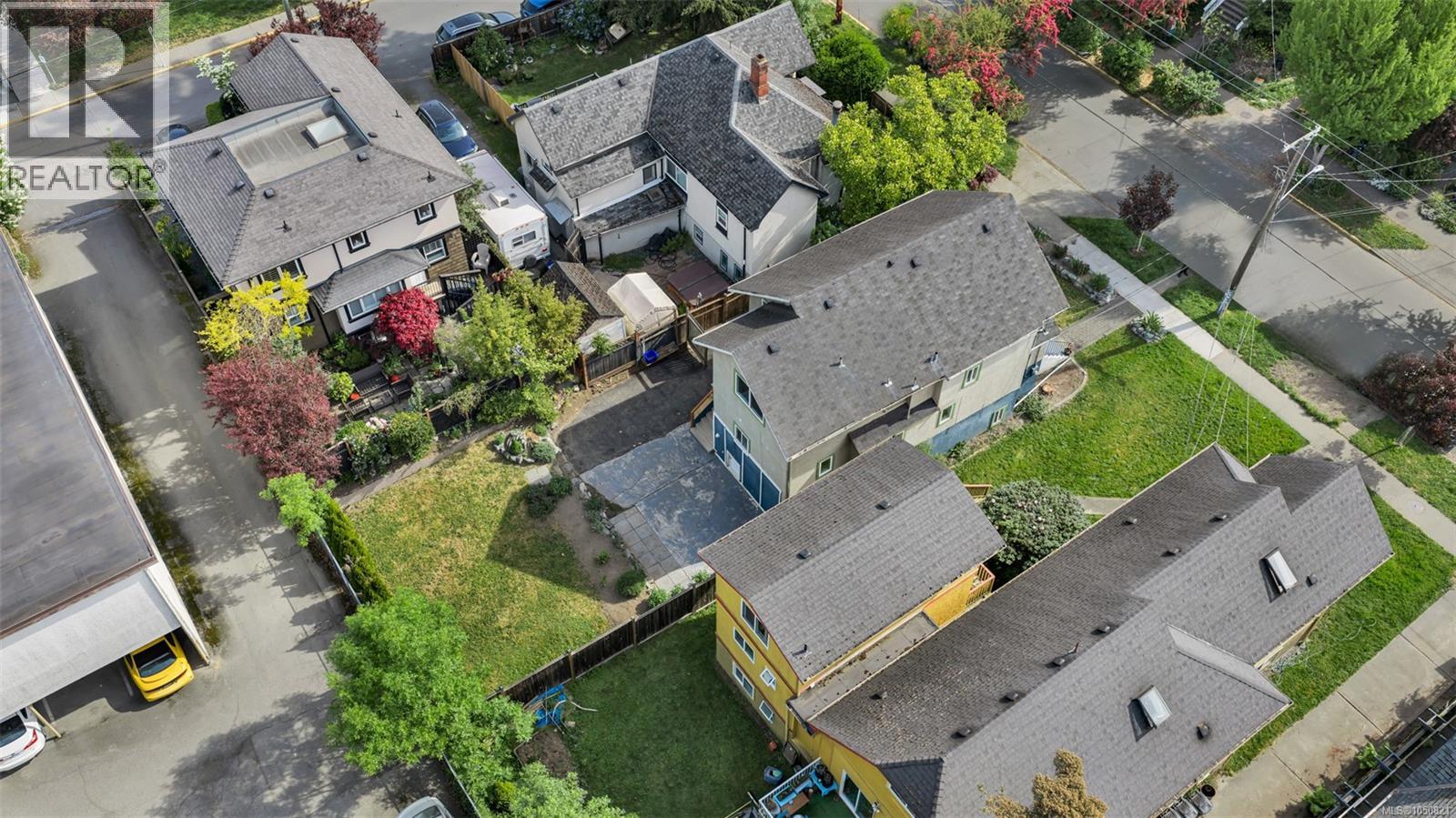  1622 Camosun Street, Victoria