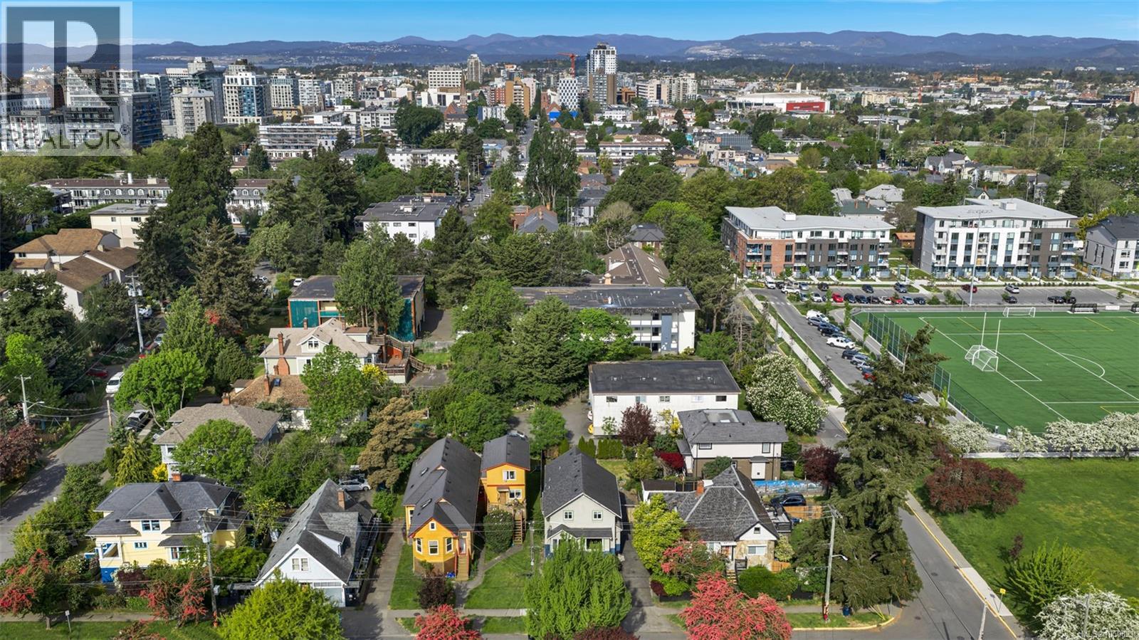 1622 Camosun St - 47