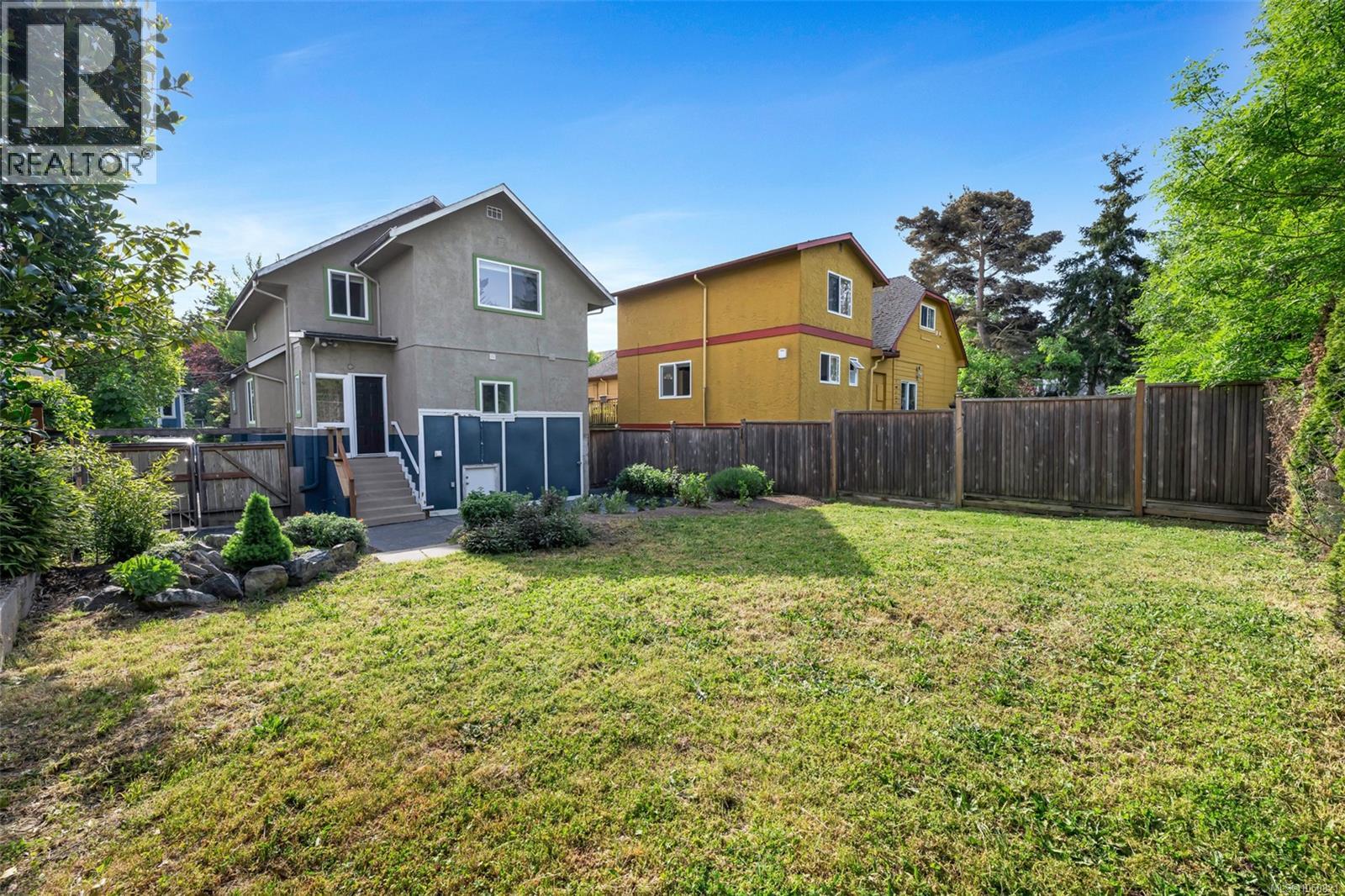1622 Camosun St - 5
