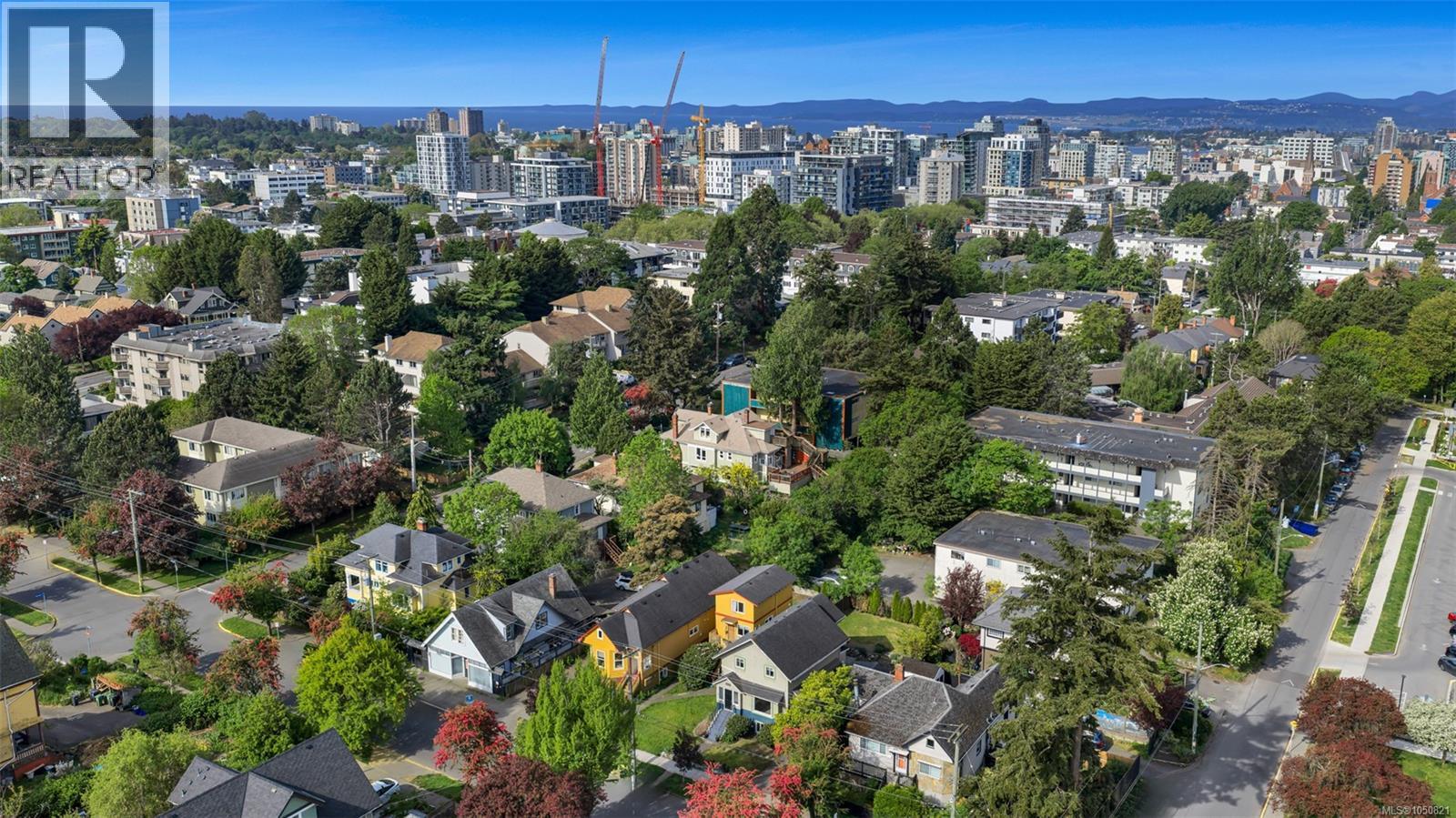  1622 Camosun Street, Victoria