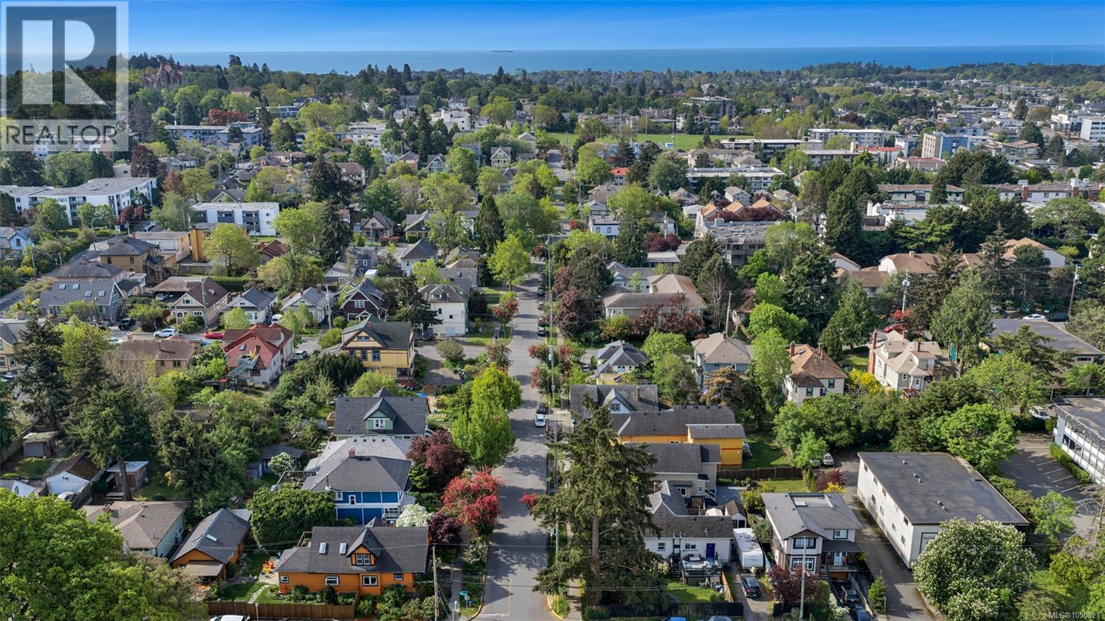  1622 Camosun Street, Victoria