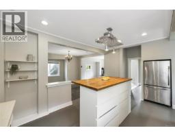 Dining room - 1622 Camosun St, Victoria, BC V8T3E6 Photo 14