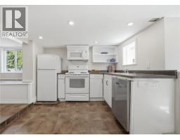 1622 Camosun St, Victoria, BC V8T3E6 Photo 31