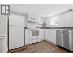 1622 Camosun St, Victoria, BC V8T3E6 Photo 32