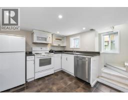 1622 Camosun St, Victoria, BC V8T3E6 Photo 33