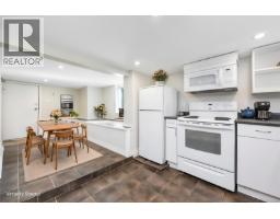 1622 Camosun St, Victoria, BC V8T3E6 Photo 34