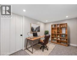 1622 Camosun St, Victoria, BC V8T3E6 Photo 37
