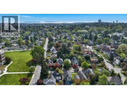1622 Camosun St, Victoria, BC V8T3E6 Photo 51