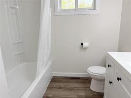 104 Evelyn Drive, Beausejour, MB R0E0C0 Photo 29