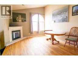 818 Red Crow Boulevard W - photo 9