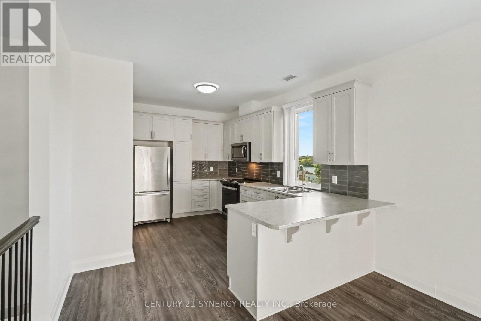 3F - 40 MCGILL STREET S, Smiths Falls — photo 4