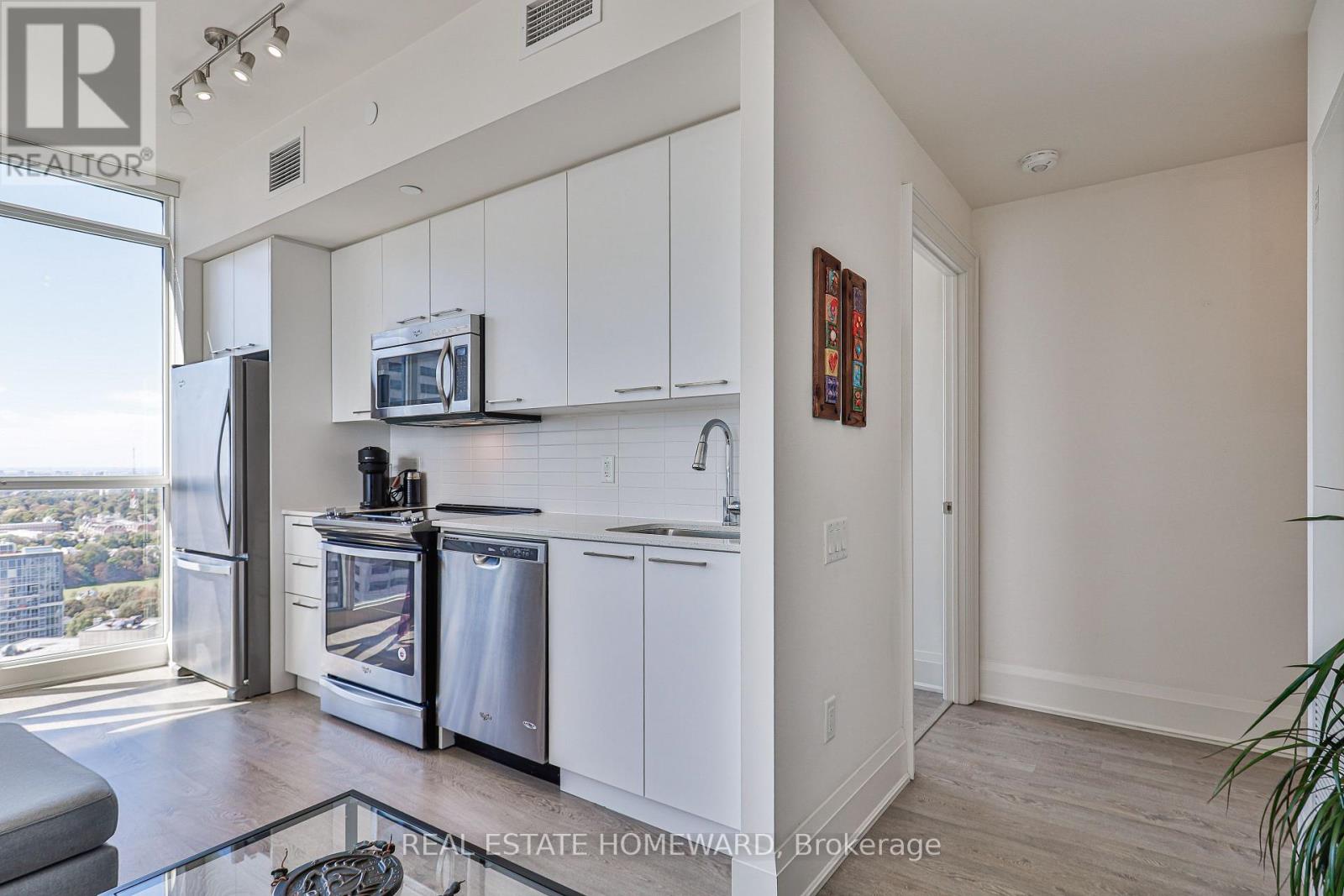 #3102 30 ROEHAMPTON AVENUE - 16