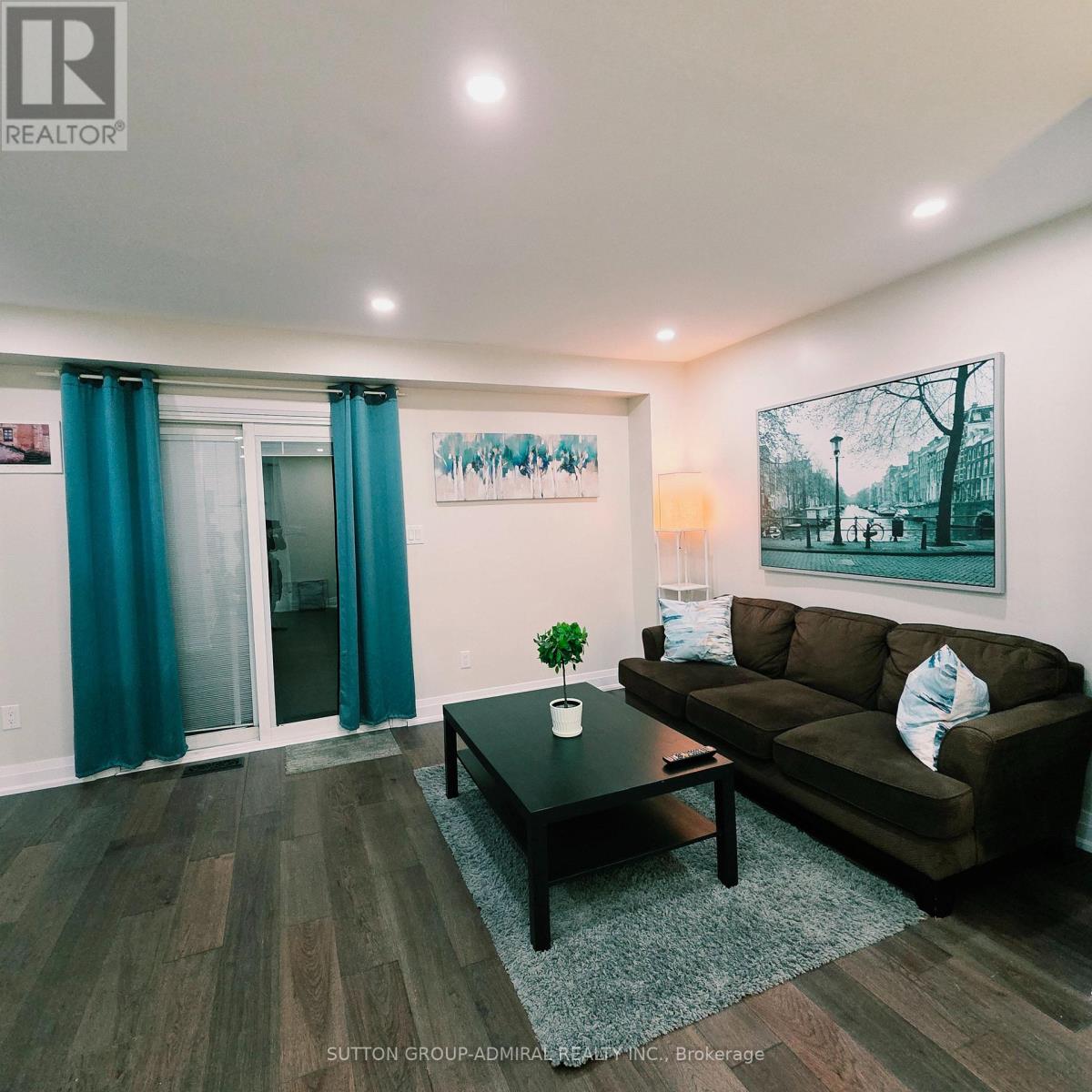 33 TRESHER COURT, Ajax (Central West) — photo 9