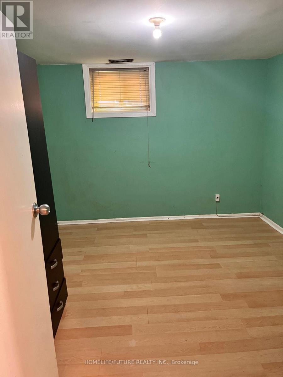 BSMT - 229 FLORA DRIVE, Toronto (Dorset Park) — photo 6
