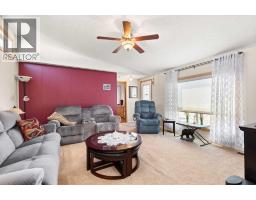 Dining room - 195 Fairchild Street Sw, Medicine Hat, AB T1A7Z6 Photo 6