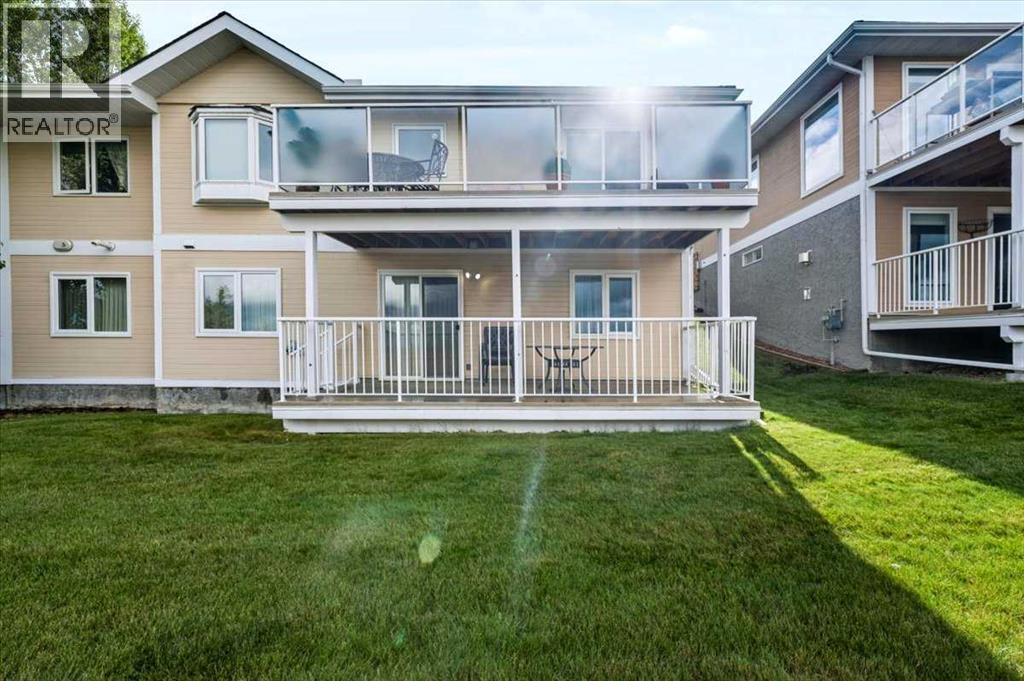 36, 140 Strathaven Circle SW, Calgary, Alberta, T3H2N5 — thumbnail 4