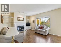 2pc Bathroom - 912 Woodbine Boulevard Sw, Calgary, AB T2W5Y7 Photo 8