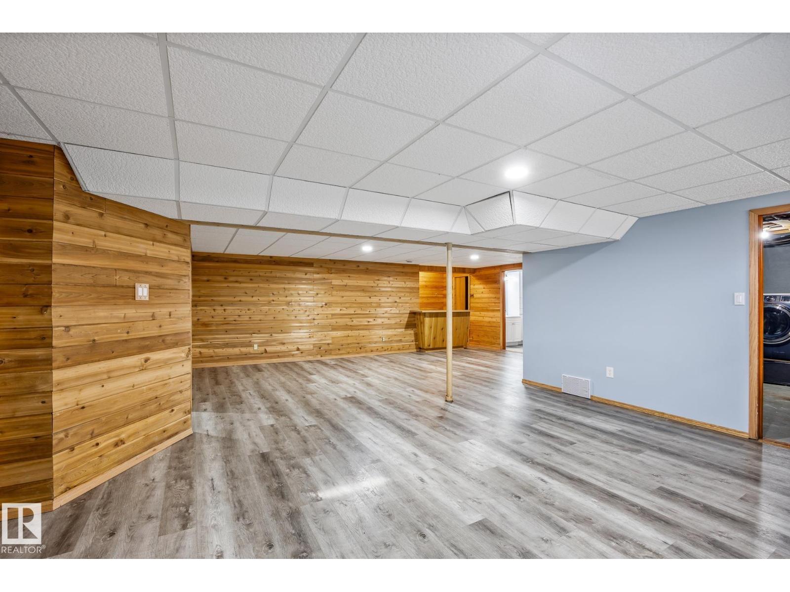 52 BELLEVILLE AV NW - 32