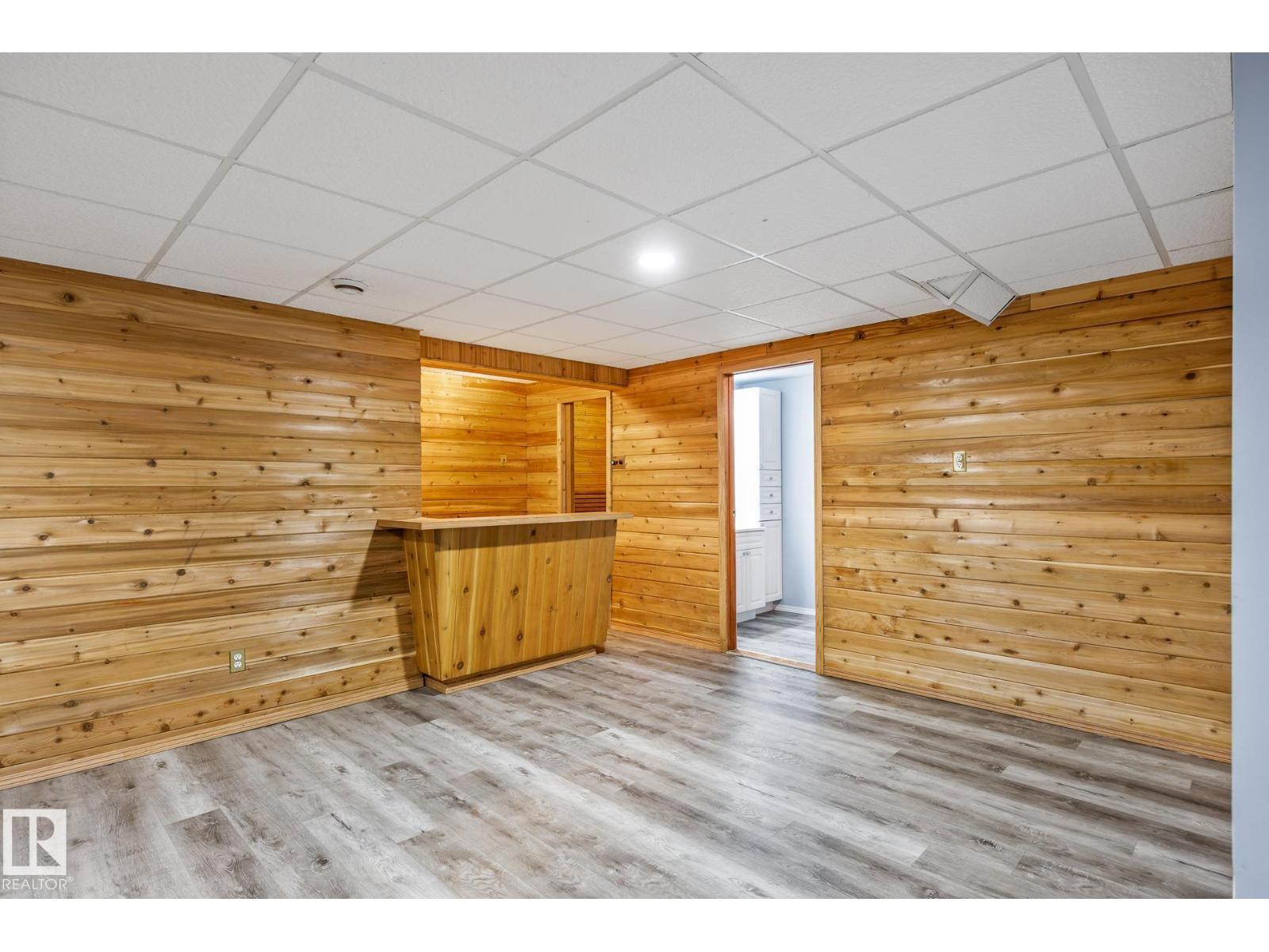 52 BELLEVILLE AV NW - 36