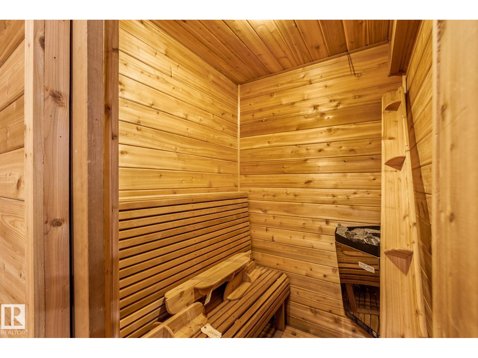 52 BELLEVILLE AV NW - 38