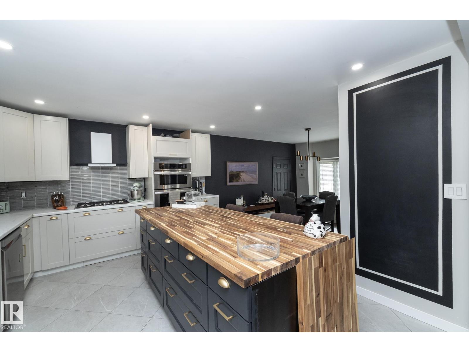 #2 – 53111 Rge Road 21, Crystal Meadows — photo 11 of 30: Property photo