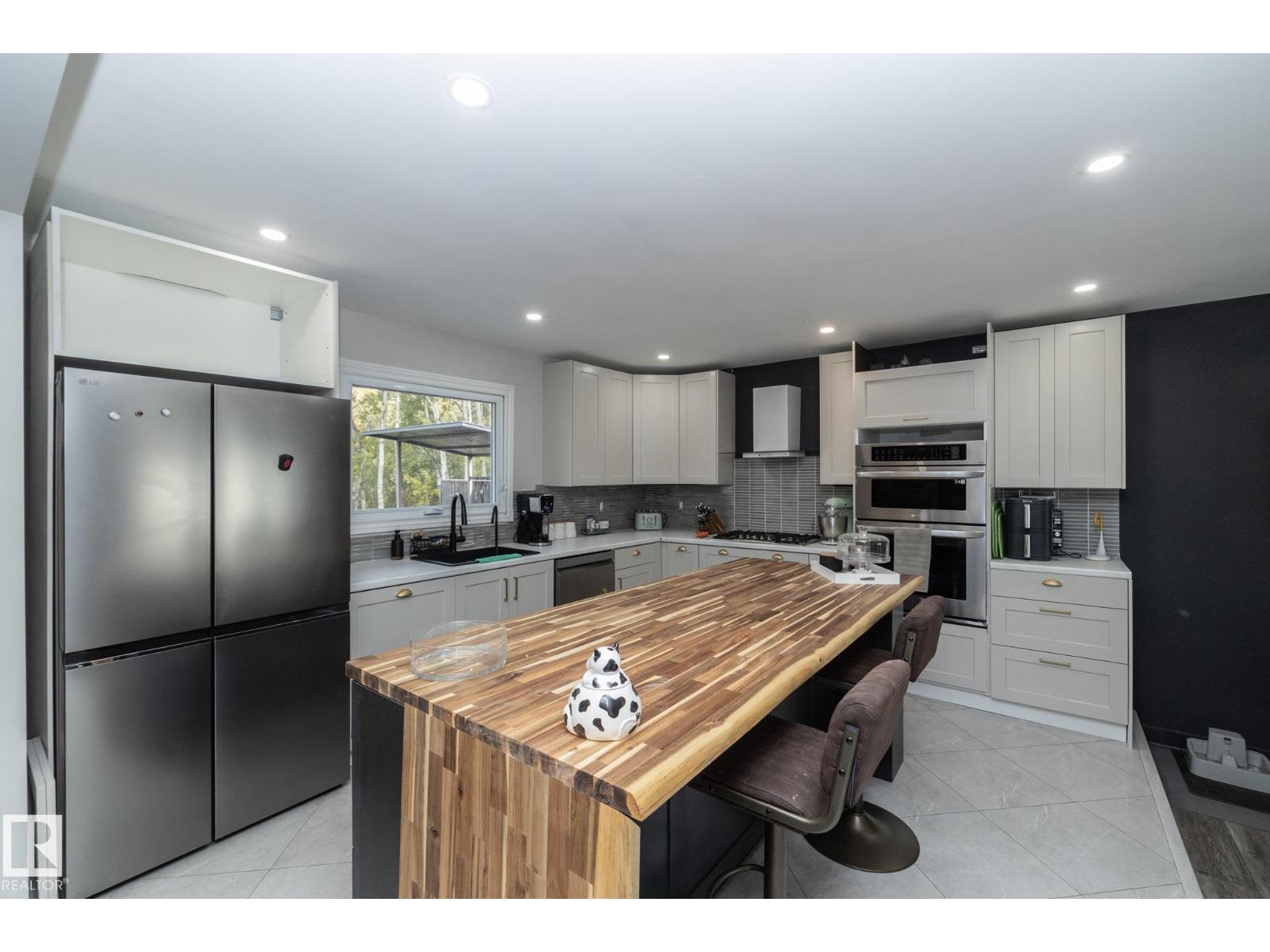 #2 – 53111 Rge Road 21, Crystal Meadows — photo 3 of 30: Property photo