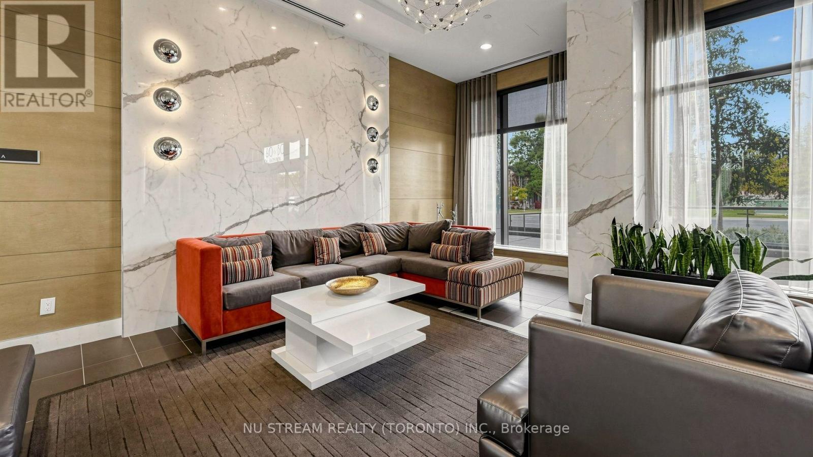 355 - 60 ANN O'REILLY ROAD, Toronto (Henry Farm) — photo 4