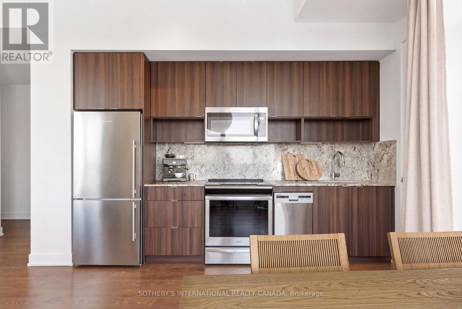 #PH 22 9 MABELLE AVENUE - 4