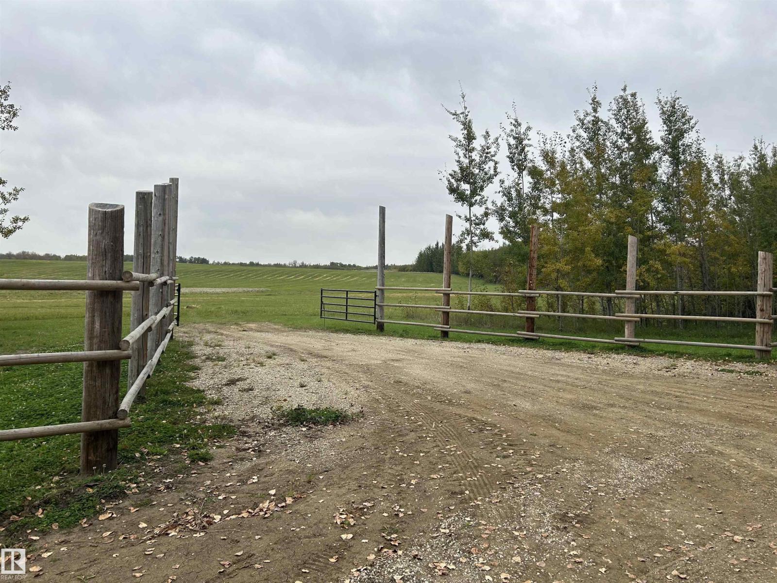 RR 20 TWP 544, Rural Lac Ste. Anne County, Alberta, T0E1G0, Rural Lac Ste. Anne County, Alberta — photo 1 of 5