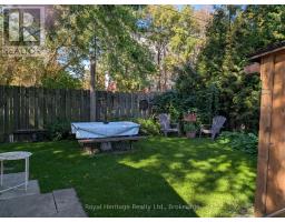 B - 204 Court Street, Oshawa, ON L1H4W7 Photo 9