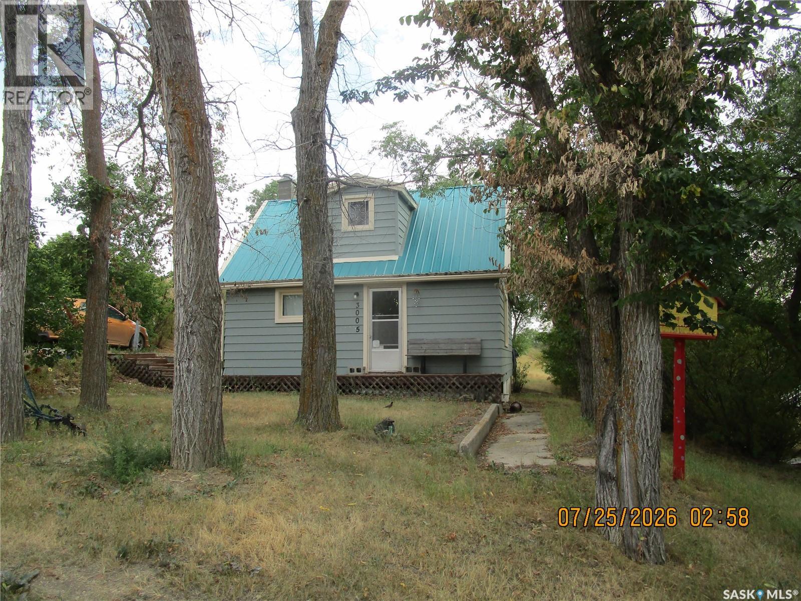 3005 3RD STREET N, Rockglen — photo 2