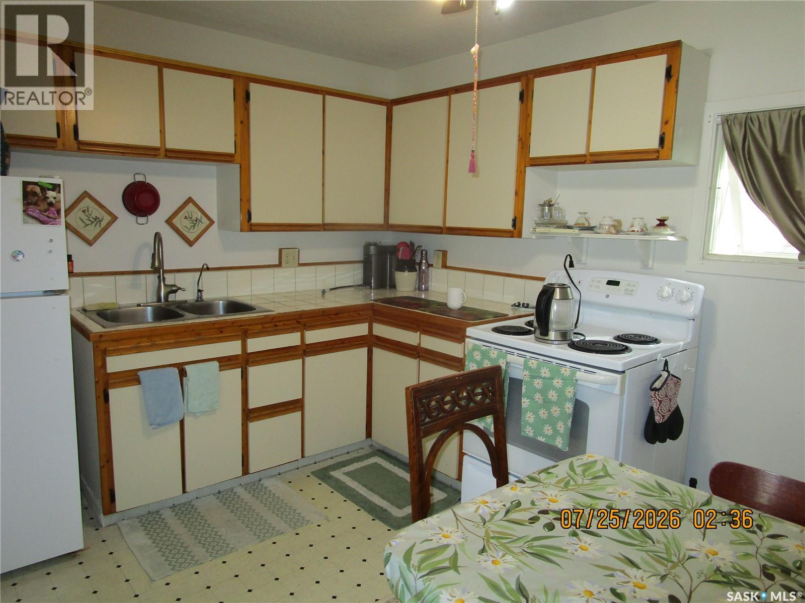 3005 3RD STREET N, Rockglen — photo 9