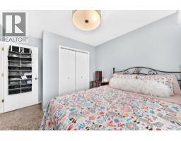 355 Regal Park Ne, Calgary, AB T2E0S6 Photo 13