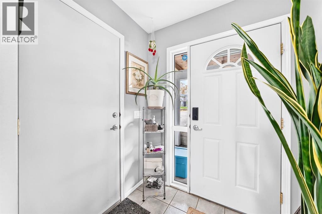 355 Regal Park NE - 25