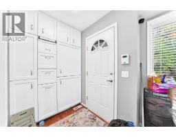 Furnace - 355 Regal Park Ne, Calgary, AB T2E0S6 Photo 11