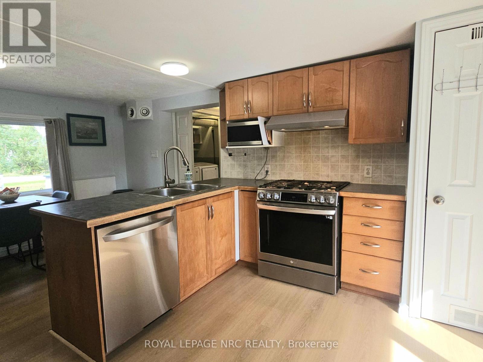 3093 HYMAN AVENUE, Fort Erie (Ridgeway) — photo 9