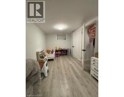Eat in kitchen - 129 Parkdale Avenue S Unit# B, Hamilton, ON L8K6K4 Photo 6