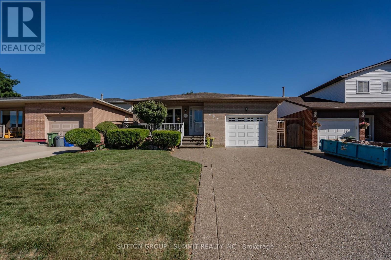 437 EAGLEWOOD DRIVE, Hamilton (Eleanor)