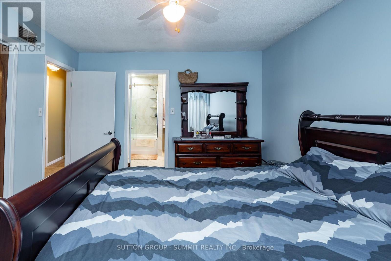 437 EAGLEWOOD DRIVE - 26
