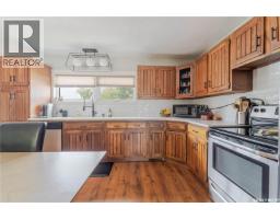 1048 11th Avenue Nw, Moose Jaw, SK S6H4L5 Photo 16