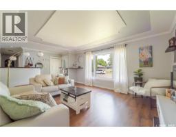 3pc Bathroom - 1048 11th Avenue Nw, Moose Jaw, SK S6H4L5 Photo 9