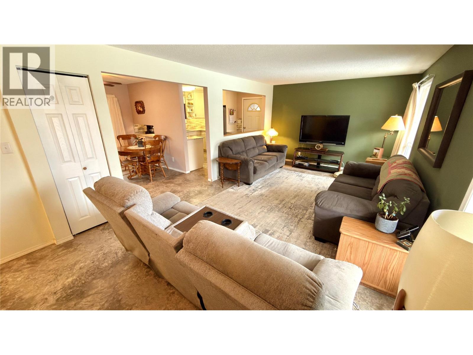 570 Eholt Street - 19