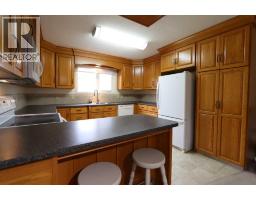 Family room - 5007 42 Street, Ponoka, AB T4J1C4 Photo 8