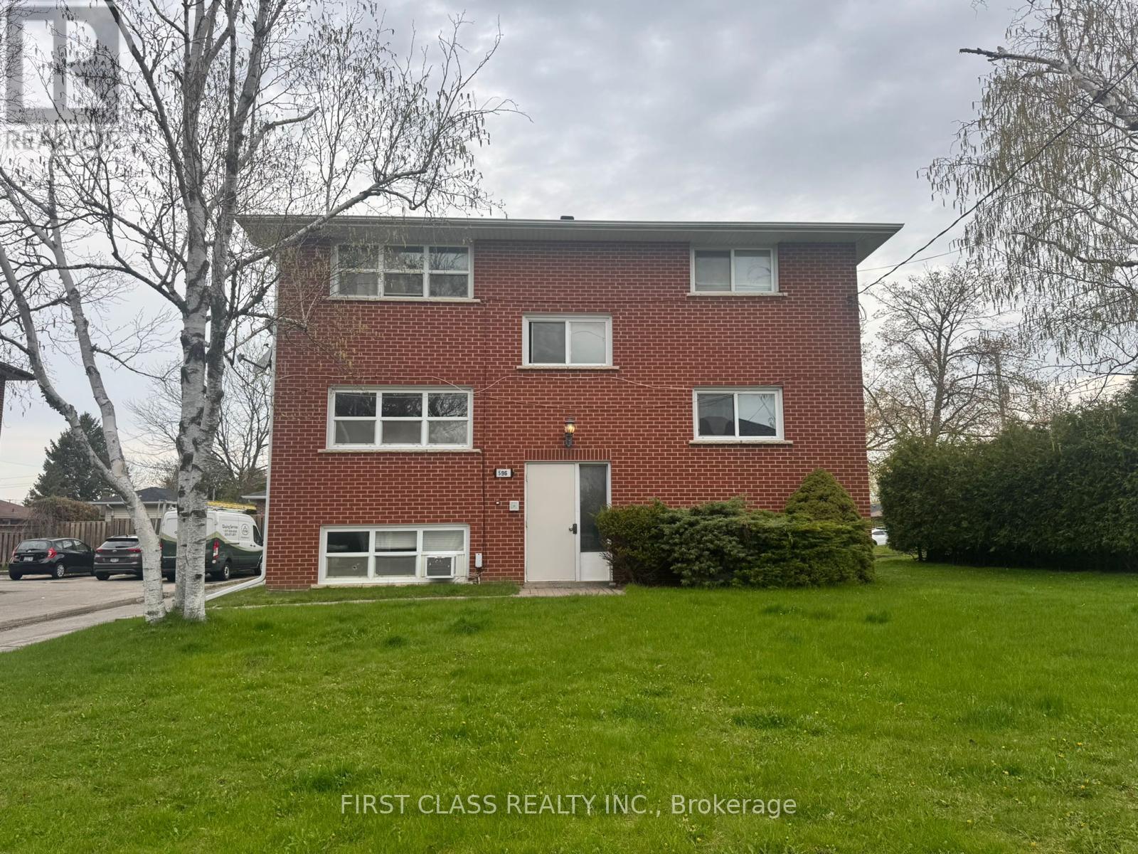 2 - 596 DIGBY AVENUE, Oshawa (Eastdale)